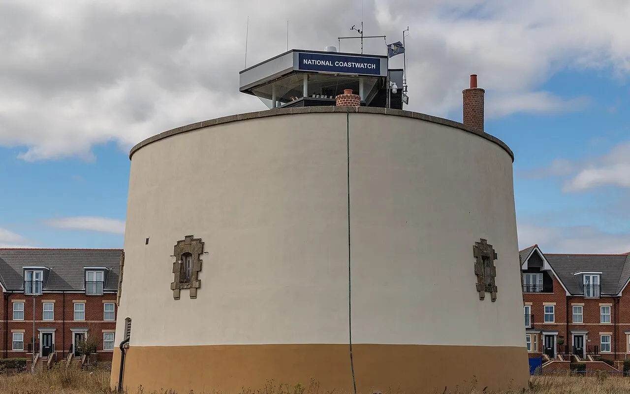 Une station des garde-côtes installée dans une tour Martello convertie